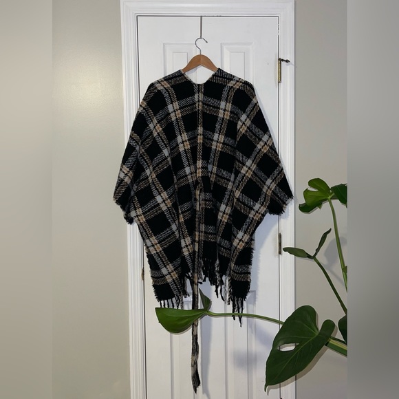 Belted Ruana - Picture 2 of 3